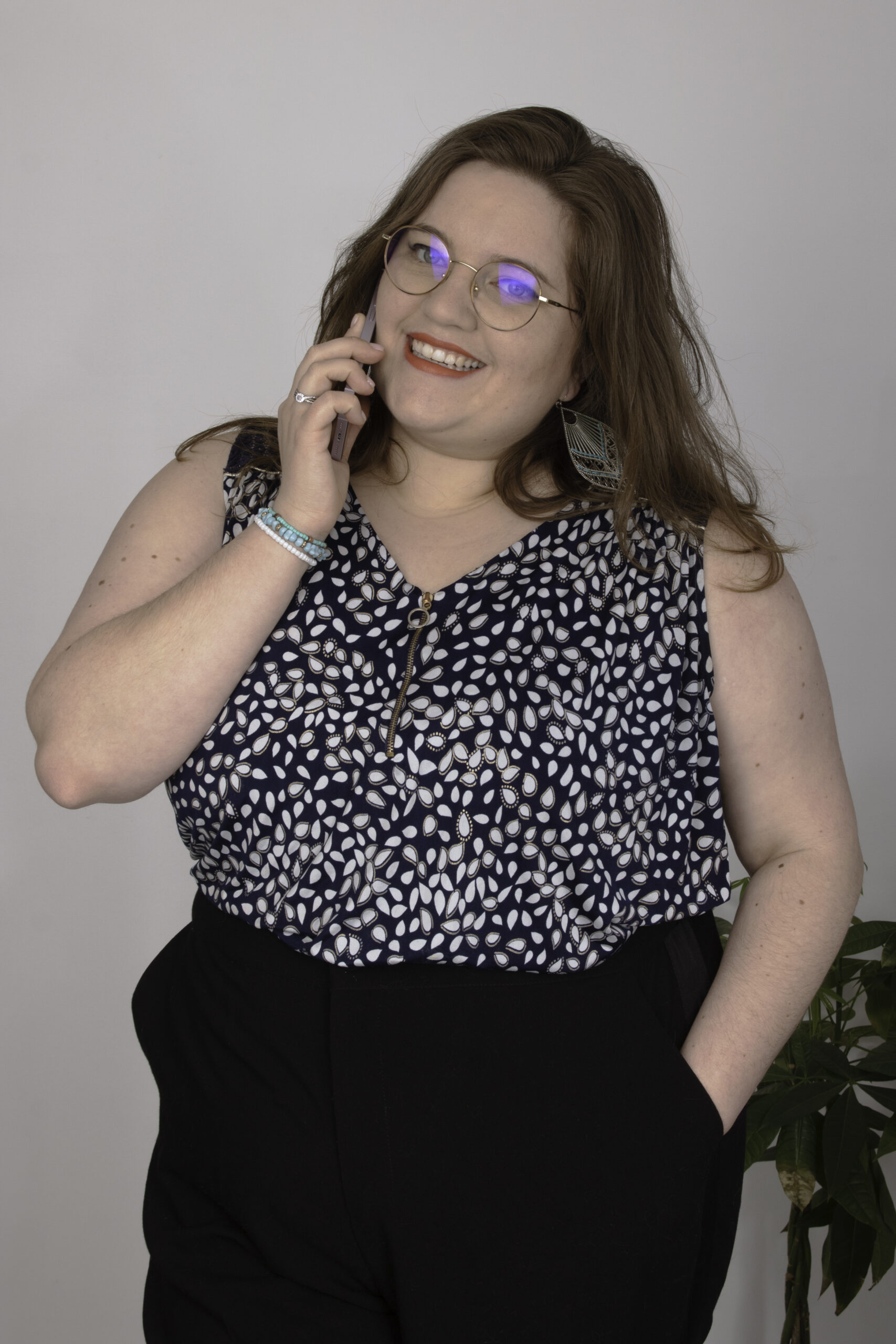 Inès Desroches, fondatrice d'Athéna Communication. Je donne un coup de boost à votre communication.